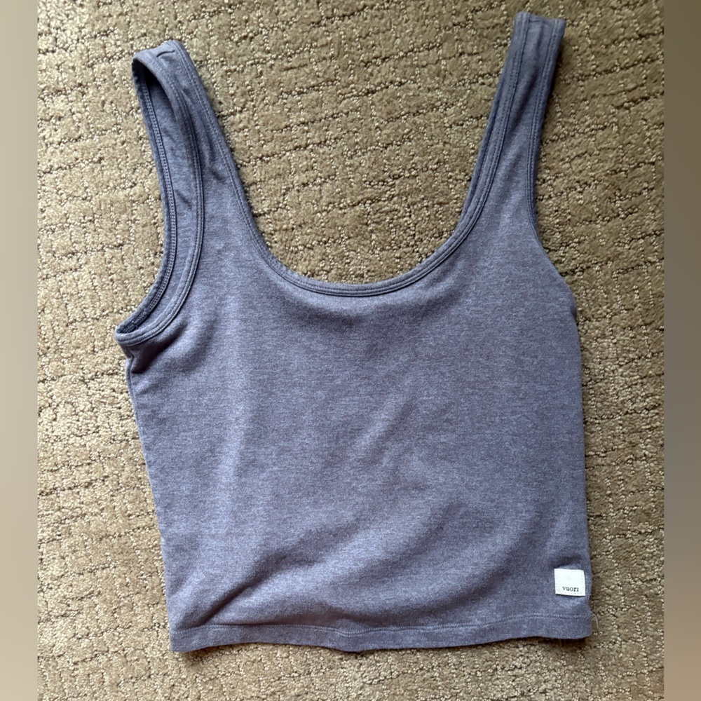 Vuori Halo Essential Tank